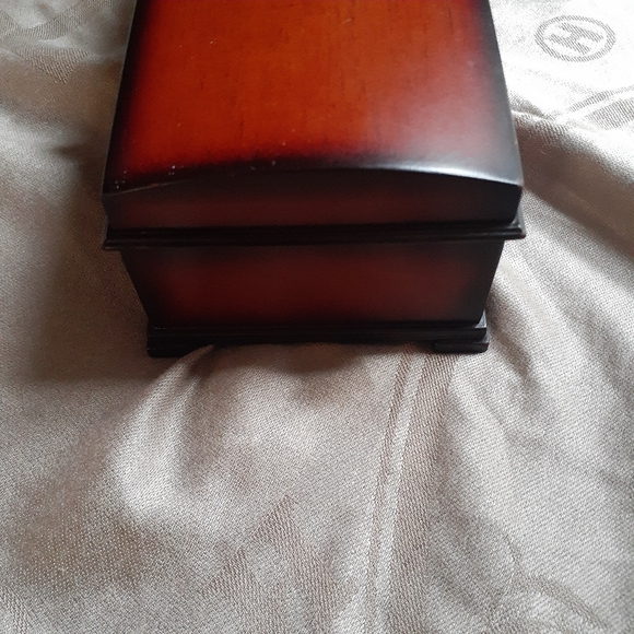 Bombay Co. Jewelry Box Beautiful - Picture 9 of 16